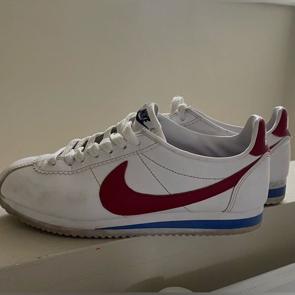 Nike Shoes - Nike Cortez